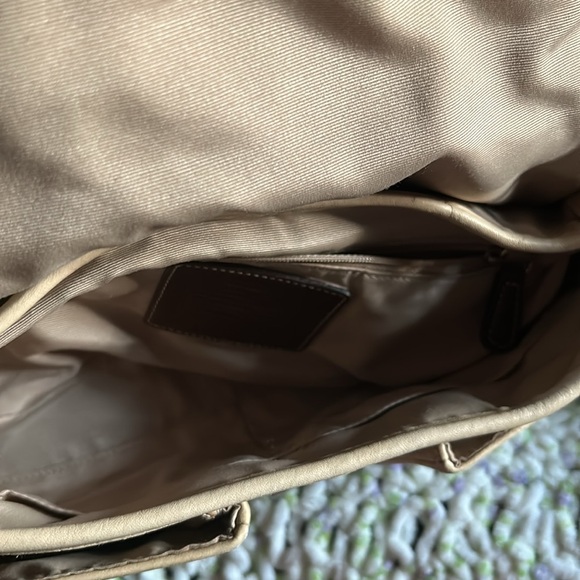 Coach Hampton Soho Ivory Shoulder Crossbody Bag - Picture 4 of 5